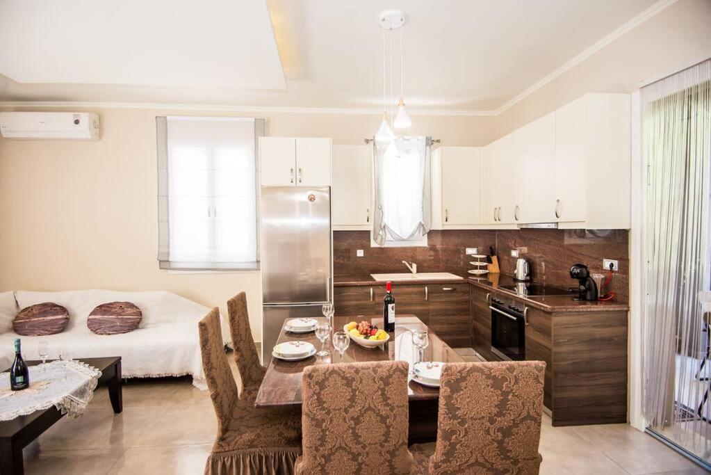 Joana Apartment أرغوستولي المظهر الخارجي الصورة