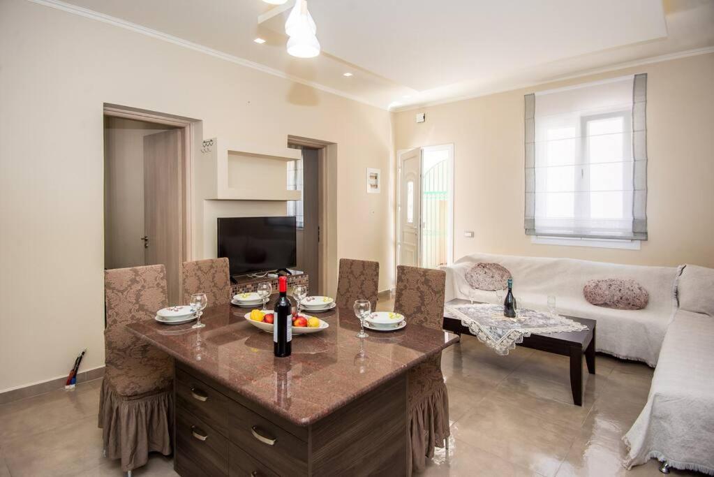 Joana Apartment أرغوستولي المظهر الخارجي الصورة